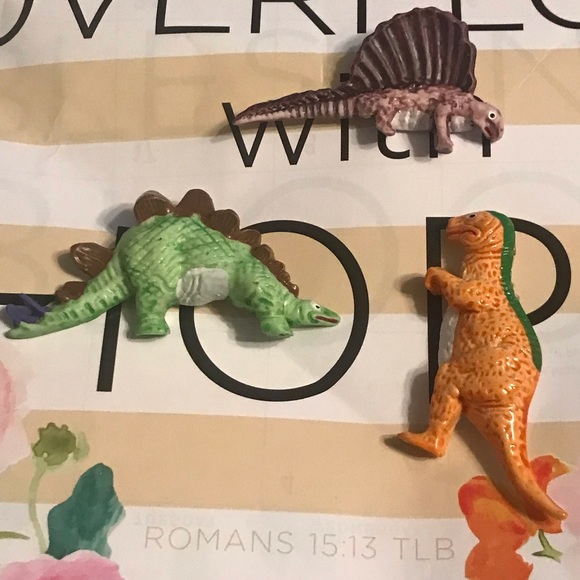 Lot of 3 Vintage Colorful Dinosaur Brooches Lapel Pins New Old Stock - Picture 2 of 14